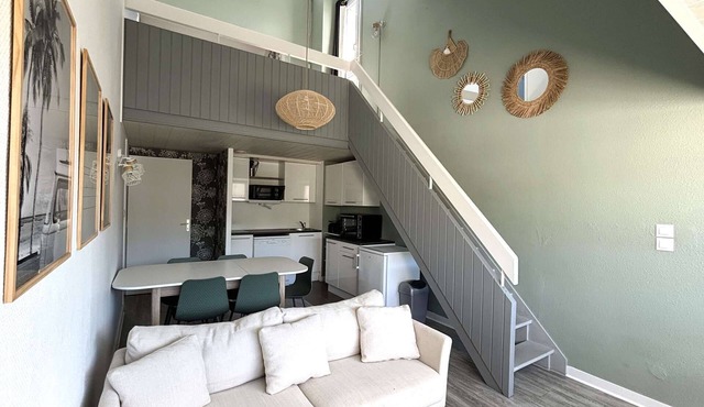 Combrit, Duplex and studio in quiet residence with swimming pool and tennis court