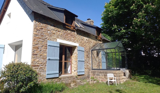 Comfortable family home walking distance to the beach