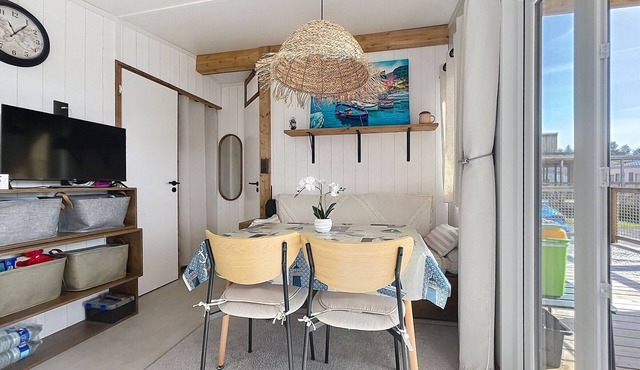 Comfortable mobile home, 4 guests, 400m to beach