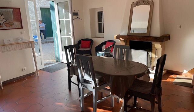 Cottage 'La Petite Maison' with Private Terrace, Private Garden and Wi-Fi