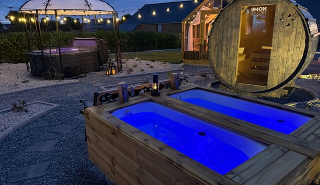 Cottage 'La Verrière Du Cotentin' with Private Garden and Wi-Fi