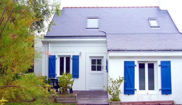 Detached house with garden, quiet, pets allowed
