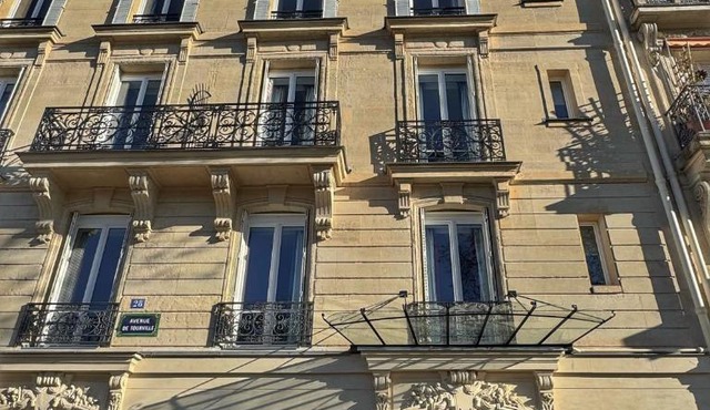 Eiffel Yard Hotel