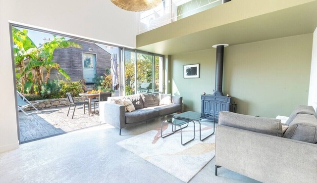 Elegant Breton farmhouse 5 minutes from the ocean, beaches, and town center