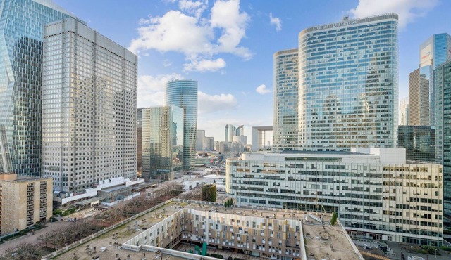 Exceptional terrace apt - La Défense - Bail Mob
