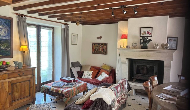 Family Break or With Friends in a Functional House. Horse Welcome