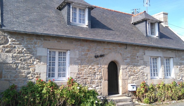 Fisherman's house on Ile Grande (Pleumeur Bodou) near the sea
