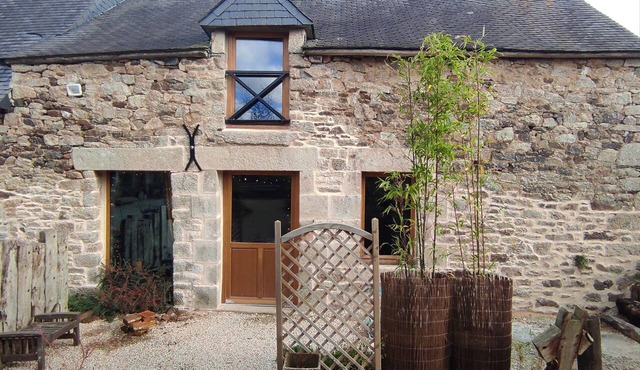 Gîte au Pressoir: Outbuilding on an Old Breton Farm