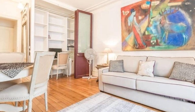 GuestReady - Chic Family Apt near Canal St. Martin