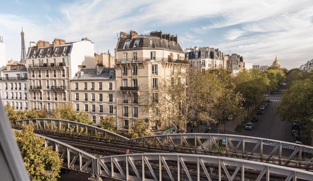 Hôtel Eiffel Segur