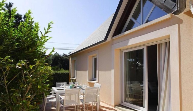 Holiday Home in Normandy near Sandy Beach