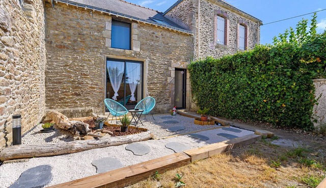 Holiday Home 'Ker Marin - Maison Ty Gargouille' with Private Terrace, Garden & Wi-Fi
