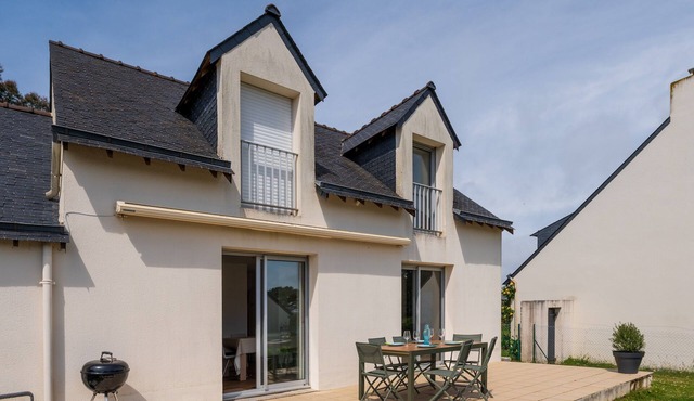 Holiday Home Ti Ar Mor, 100m from Beach, Terrace, Parking, Wi-Fi