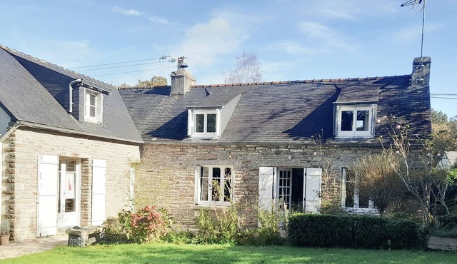 Holiday House Brittany Finistère Sud. Capacity 8 persons.