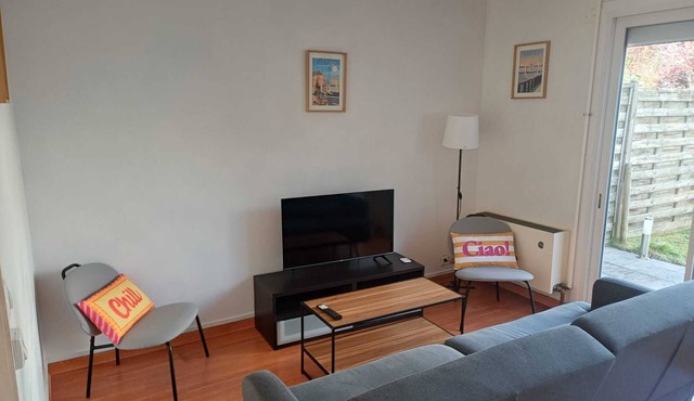 House in CARQUEFOU (near bus line 85)