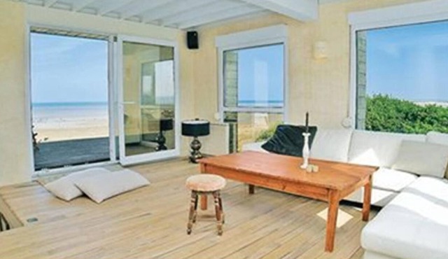 House / Villa sea beach
