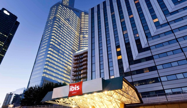 ibis Paris La Défense Esplanade
