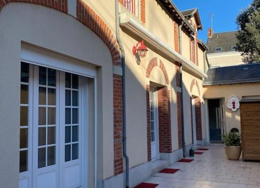 JARDINS DE MA-MANS Magnifique Maison Cosy pour 8 personnes Centre du Mans et 24 Heures PARKING Privé