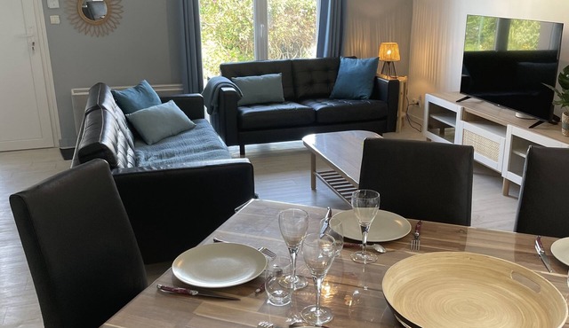 Jolie Maison Refaite à Neuf Calme 8 Personnes Chien ok ,
