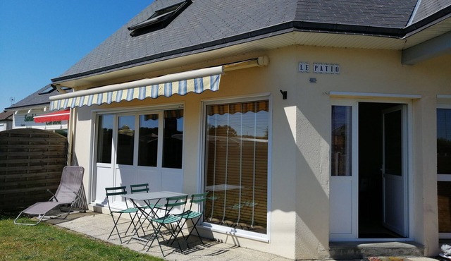 Kairon beach Baie du Mont St Michel house within 300 m from the beach