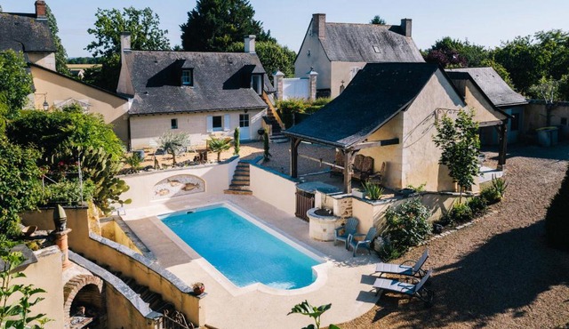 L'Antre quatre- 4p- Piscine partagée- Site troglodytique
