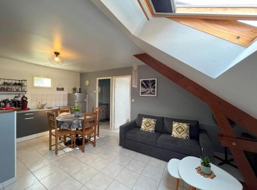 L'Arbre de Vy - T2 42m2 indépendant, 5 pers, garage, proche Gare