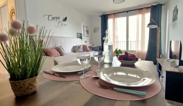 L'Eure au Soleil Studio avec balcon, parking gratuit & Wi-Fi