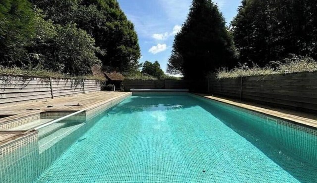 La Hanoudière Estate Ultra-private Swimming Pool