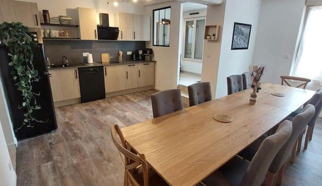 La Maison du 19 - 130m2 - Les Rosiers sur Loire - Chambres climatisées