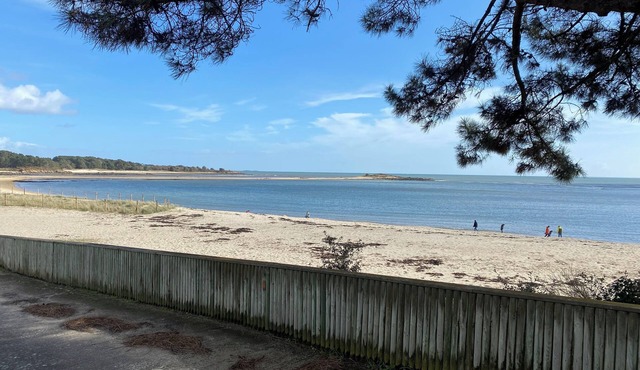 Large apartment -View of sea