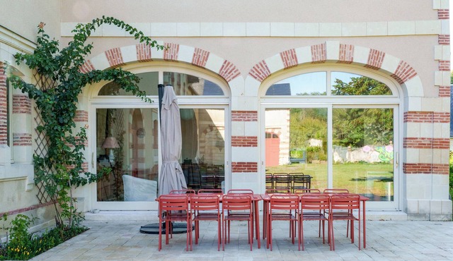 Large vacation rental for 15 people, 11 beds—ideal for groups and families, between Azay and Chinon