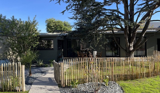 Le clos du cèdre 250 m from the sea, garden and wood-burning stove