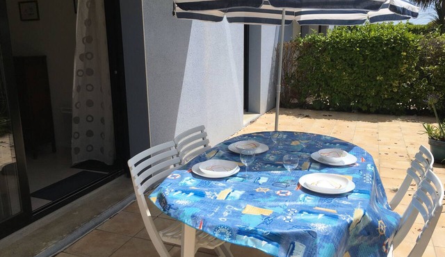 Le Conquet LC73 Apartment at 500 beaches and shops