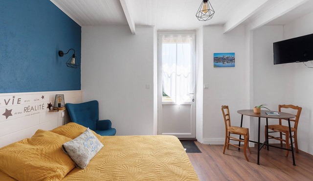 Lorali - Guest Room on the Loire
