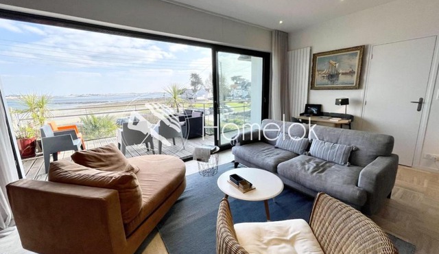Luxury T3 neuf de standing Front de mer vue 180