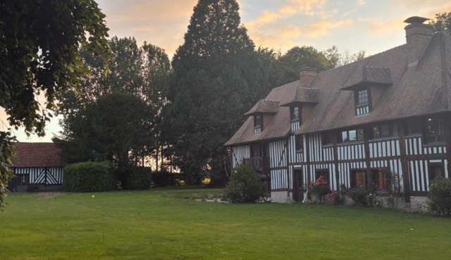 Maison de caractère en Normandie - Grand parc privé - calme absolu - 8 pers