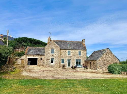 Maison en pierre Accès plage et GR34 immédiat