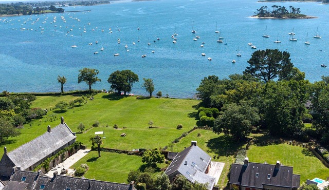 Manoir de Kerat - Waterfront estate