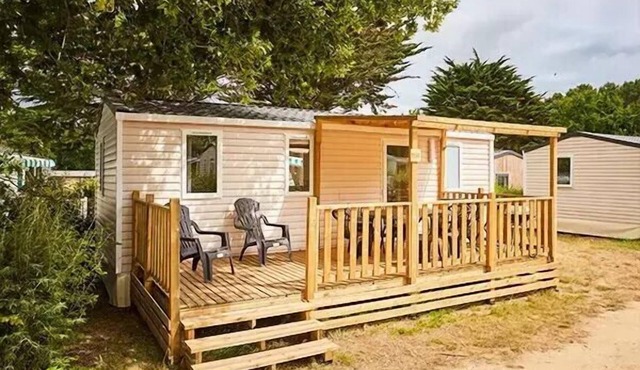 Mobile Home | Comfort | 3 Bedrooms | 6 Guests | Raised Deck | A/C | TV
