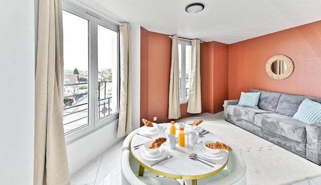 Modern and spacious 2 bedroom apartment - III