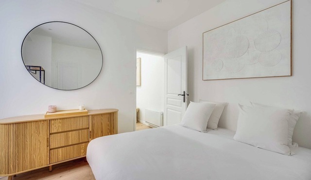 Modern Apartment 1BR/4P - Levallois
