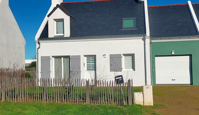 New house for 6, near beach, pets welcome, Wi-Fi