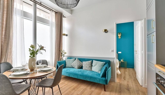NEW ! Stunning 2BR Apt in the Heart of Paris 15