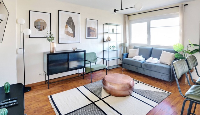 Nice apartment 4 or 6 Pers. - MARCEL SAMBAT / ST CLOUD - Mobility lease