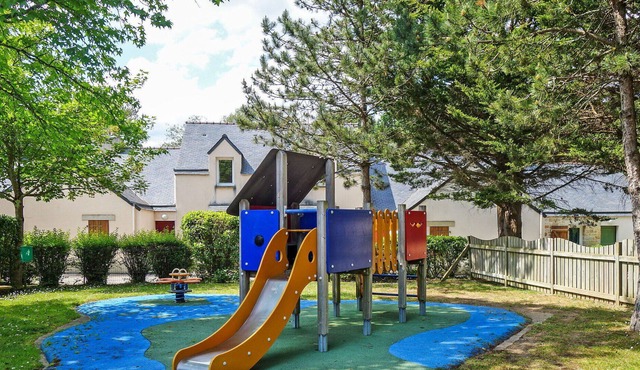 Nice apartment for 5 people with pool, TV, terrace and parking