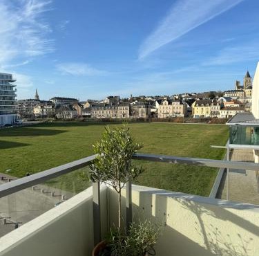 Presqu'île, appartement neuf avec balcon, salle de gym et parking