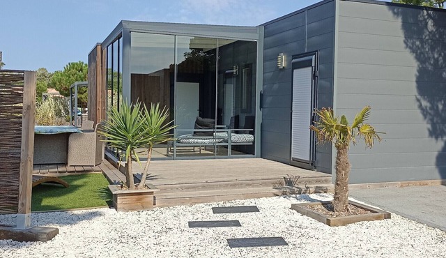 Pretty chalet for 6, residence with swimming pool