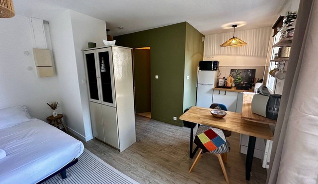Quiet and cozy studio near the station