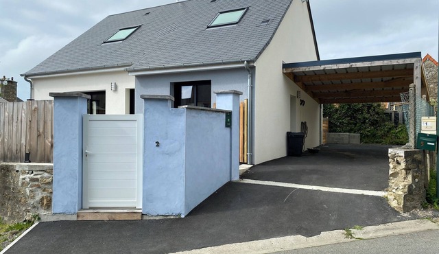 Quiet & comfortable vacation home - 1500m from the beach 3 bedrooms 2 bathrooms - sleeps 7