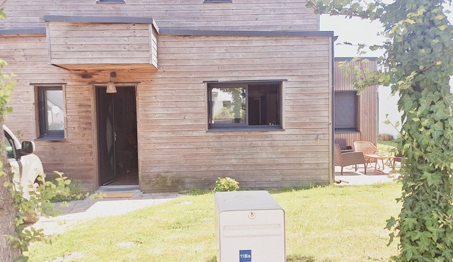 Recent wooden house, 6 minutes drive from the beaches of la turballe!